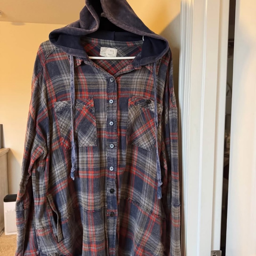 Plaid Hooded Button-Up Shirt Jacket in Navy and Rust